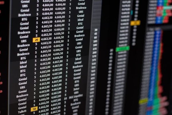 Comment bien comprendre le fonctionnement et les transactions du marché des changes